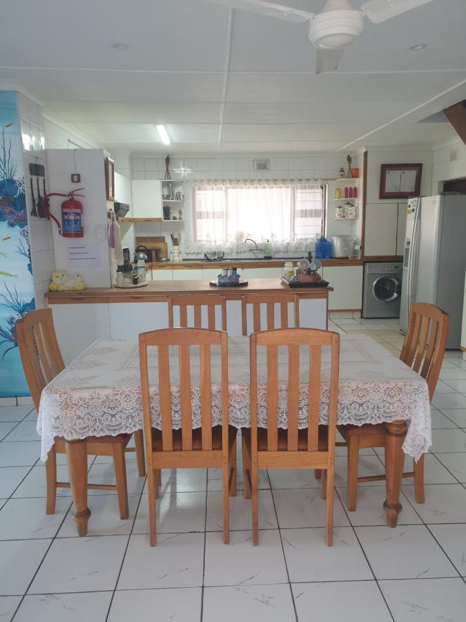 Deep Blue Guest House Amanzimtoti Zewnętrze zdjęcie