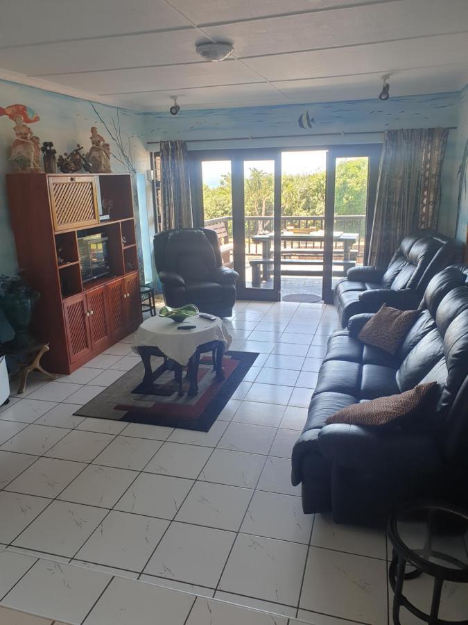 Deep Blue Guest House Amanzimtoti Zewnętrze zdjęcie