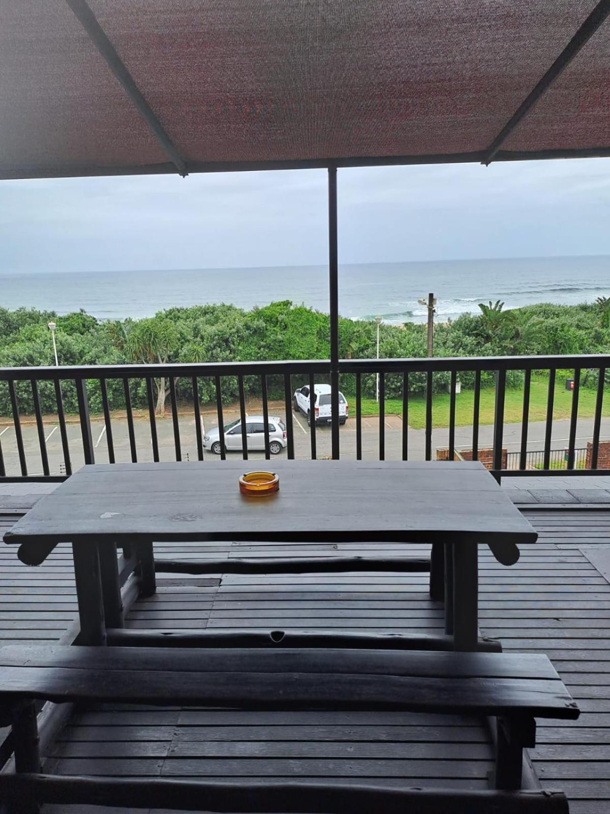 Deep Blue Guest House Amanzimtoti Zewnętrze zdjęcie